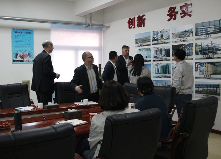 澳洲經貿代表團來金正考察工業(yè)水處理技術